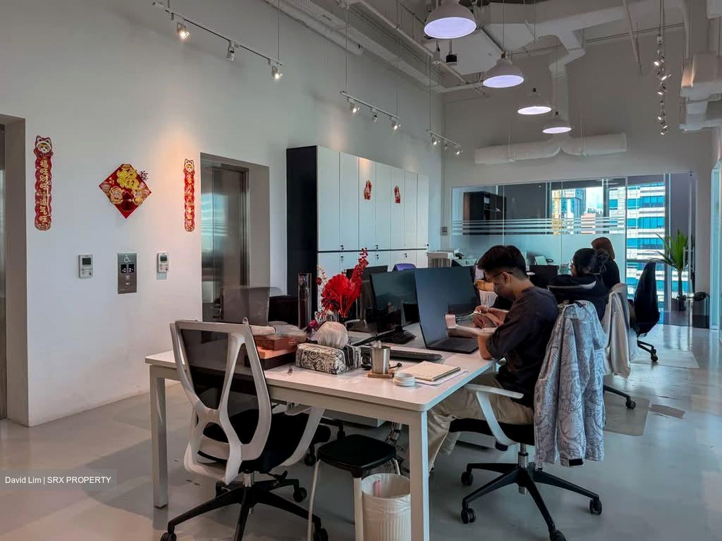 Oxley Tower (D1), Office #575465511